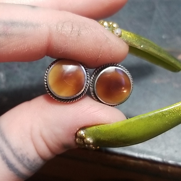 exex Jewelry - VintageSterling Silver studs with brown stone